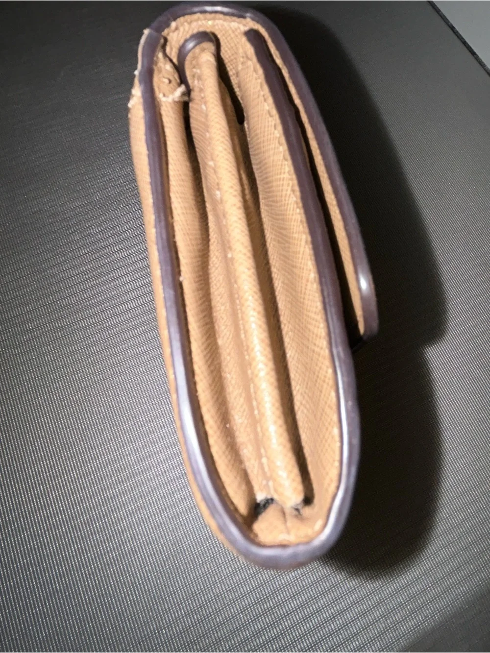 Michael Kors saffiano two tone long wallet - Picture 5 of 6